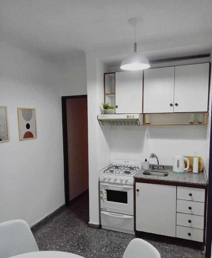 Apartamento Departamento Temporal - - 2 Personas- 33- A Zona Hospital Espanol- Estadio Unico La Plata