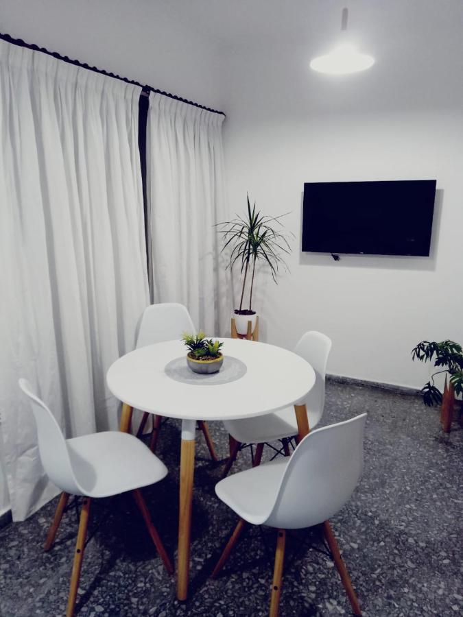Apartment Departamento Temporal - - 2 Personas- 33- A Zona Hospital Espanol- Estadio Unico La Plata